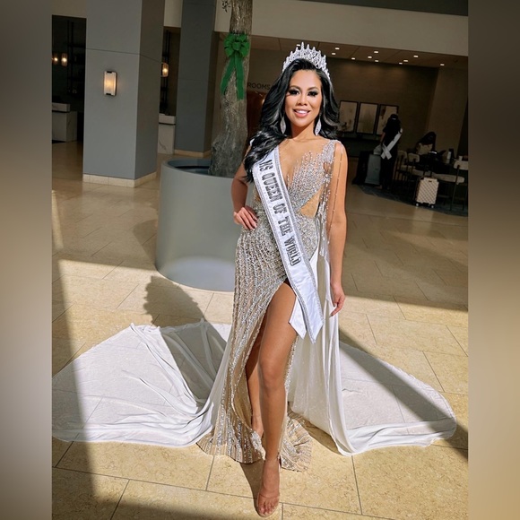 GL Garlate Winning Pageant Gown - Picture 5 of 7